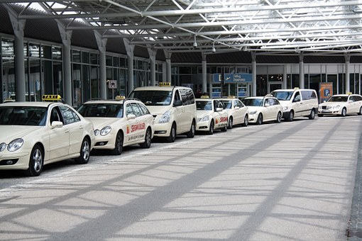 taxi na lotnisko