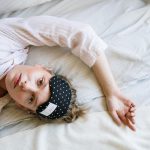 Wpływ czynników na bezsenność i metody poprawy jakości snu.
